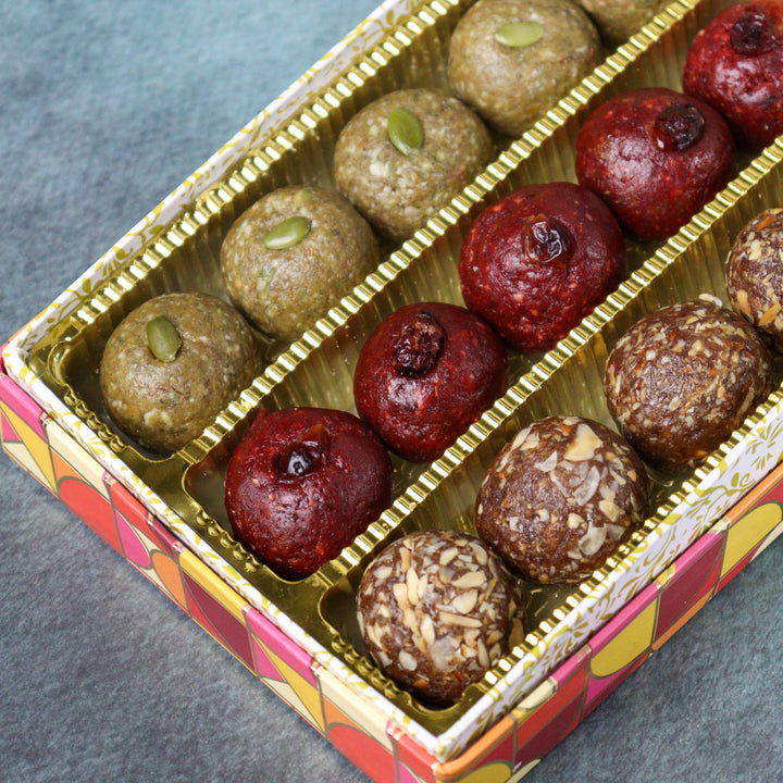 500 gr Assortment Box – Fruity & Nutritious Treats