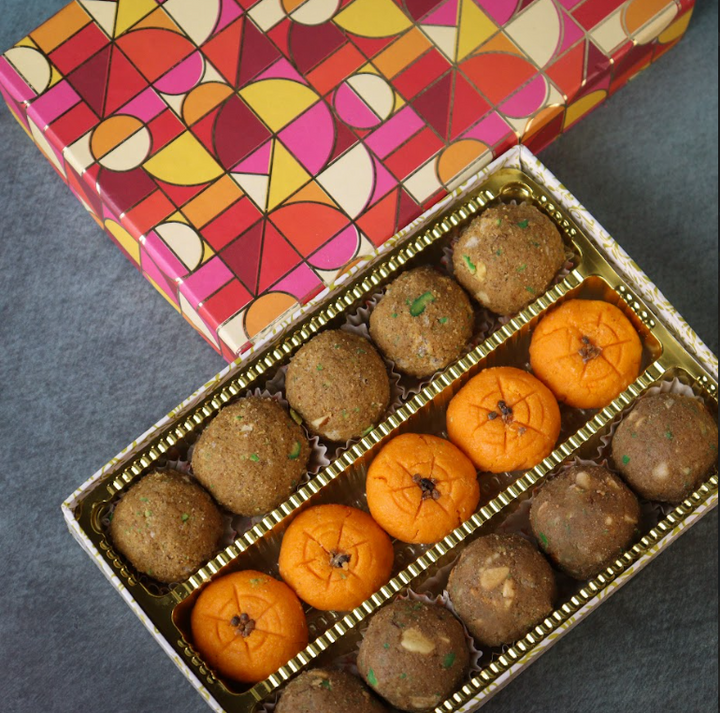 500 gr Traditional Sweet Assortment – Sugar-Free Indulgence