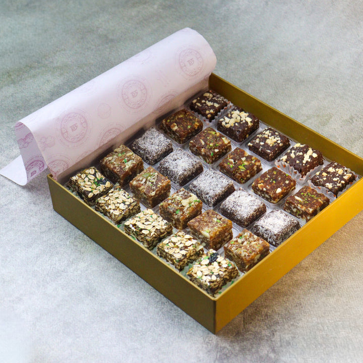 Premium Box of 25 - Khajoor Mix