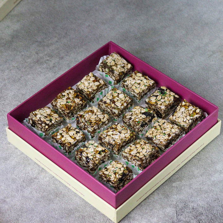 Premium Box of 16 - Khajoor Single